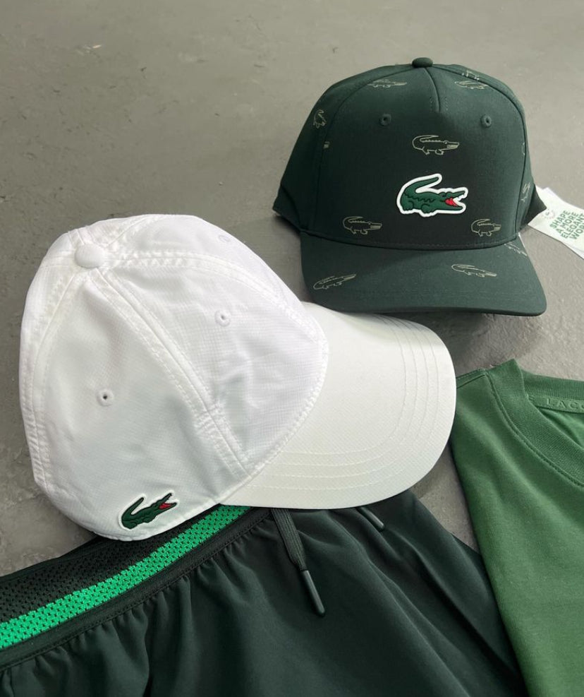 Kit Lacoste