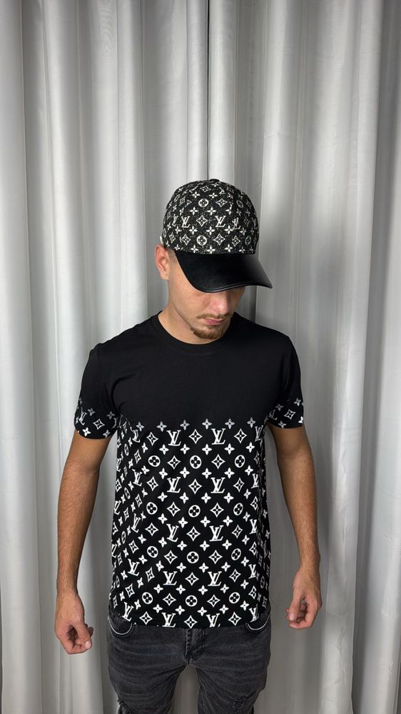 Camiseta Louis Vuitton Degrade Preta De Baixo Pra cima