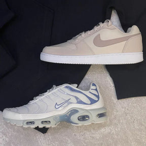 Kit Nike + 2 Tênis Nike + Perfume Brinde