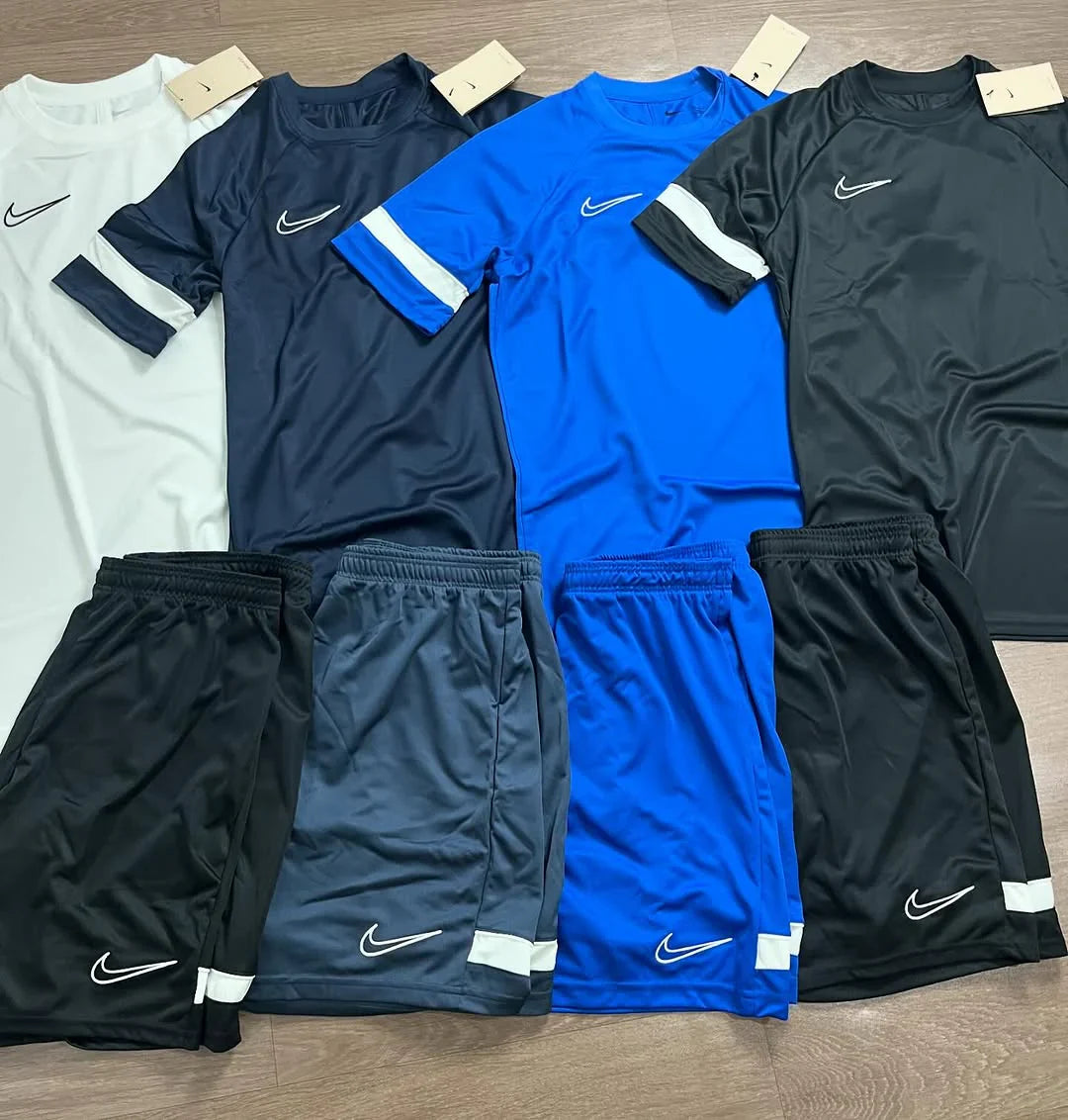 Kit Nk Academy (4 conjuntos)