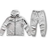 Conjunto Nike Tech Fleece