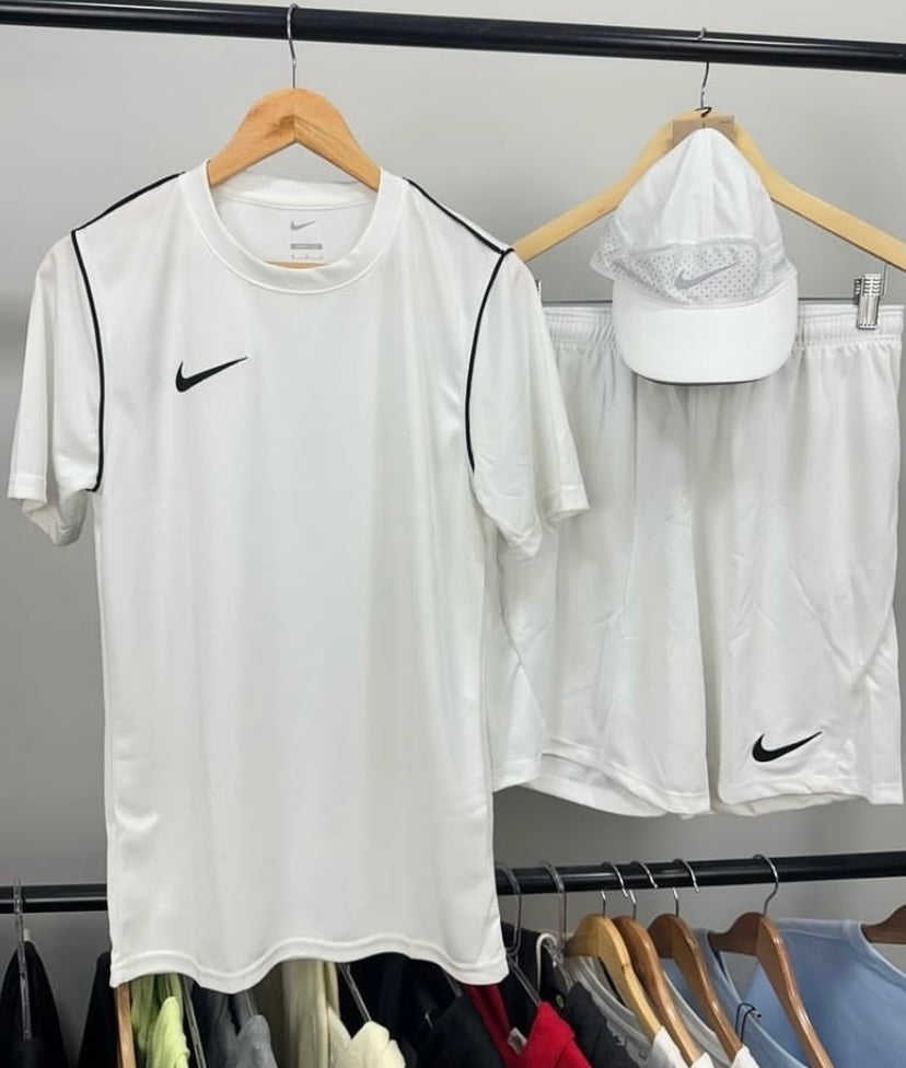 Conjunto Nike Dri-Fit