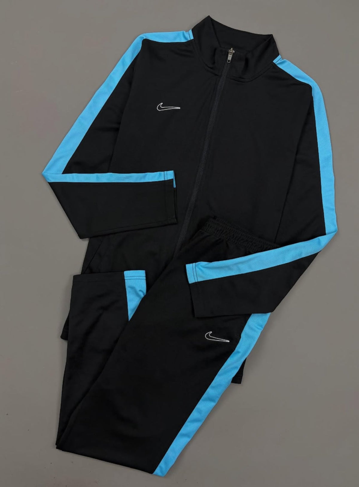 Conjunto Nike Dri-Fit Academy