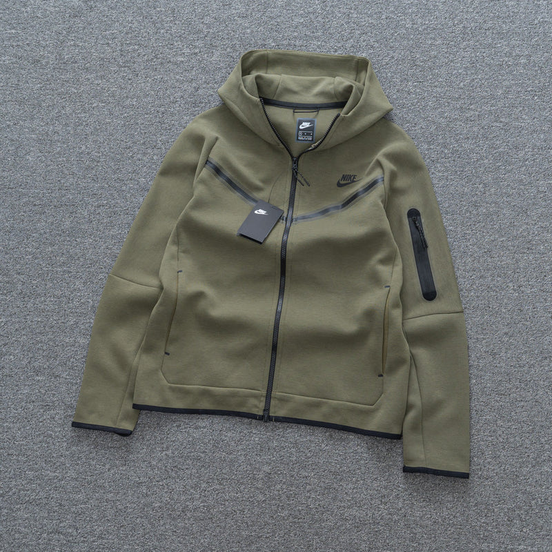 Conjunto Nike Tech Fleece