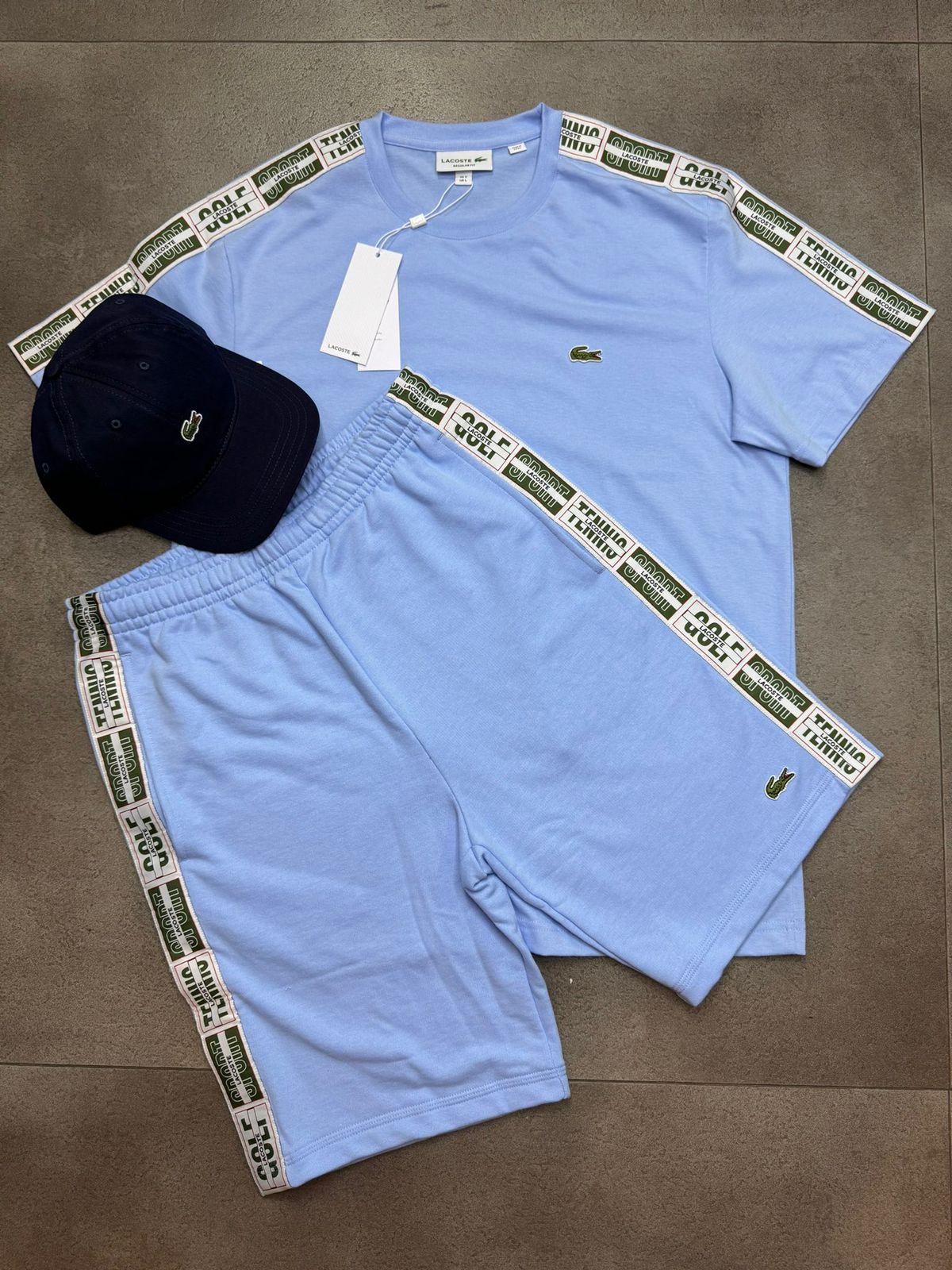 Kit Lacoste