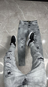 Calça jogador City Denim Cinza Clara Com quadrados e rasgos
