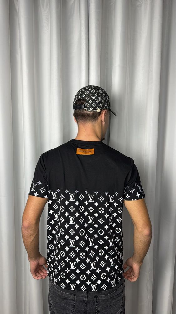 Camiseta Louis Vuitton Degrade Preta De Baixo Pra cima